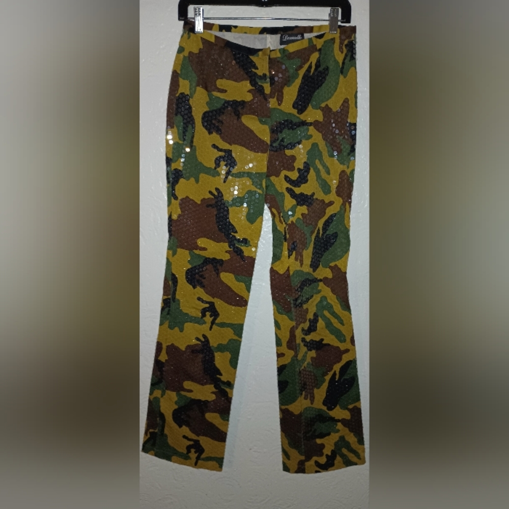 Sequence army fatigue pants with a little stretch